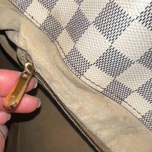 Louis Vuitton LV Hand Bag Artsy MM White Damier Azur beautiful bag. - Picture 14 of 16
